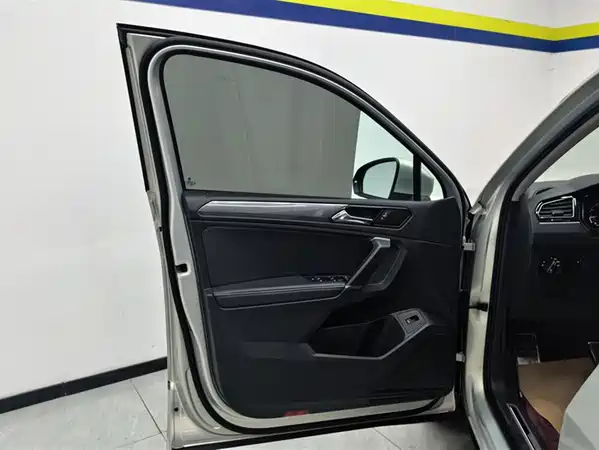 Volkswagen Tiguan L 2021