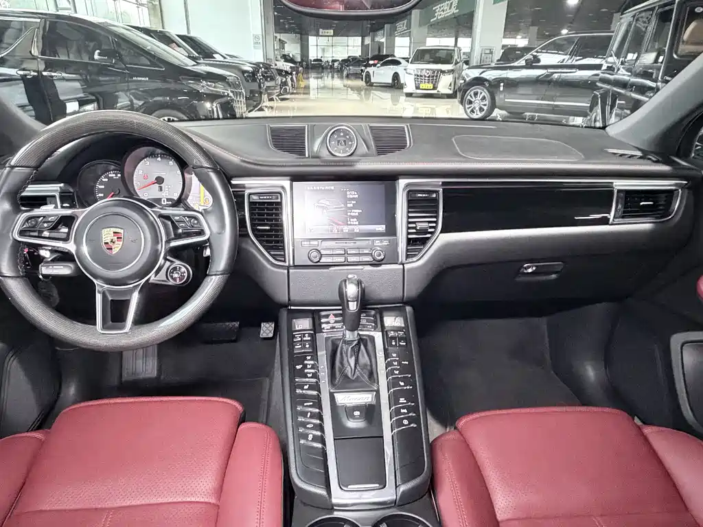 Porsche Macan 2017 — фото 9