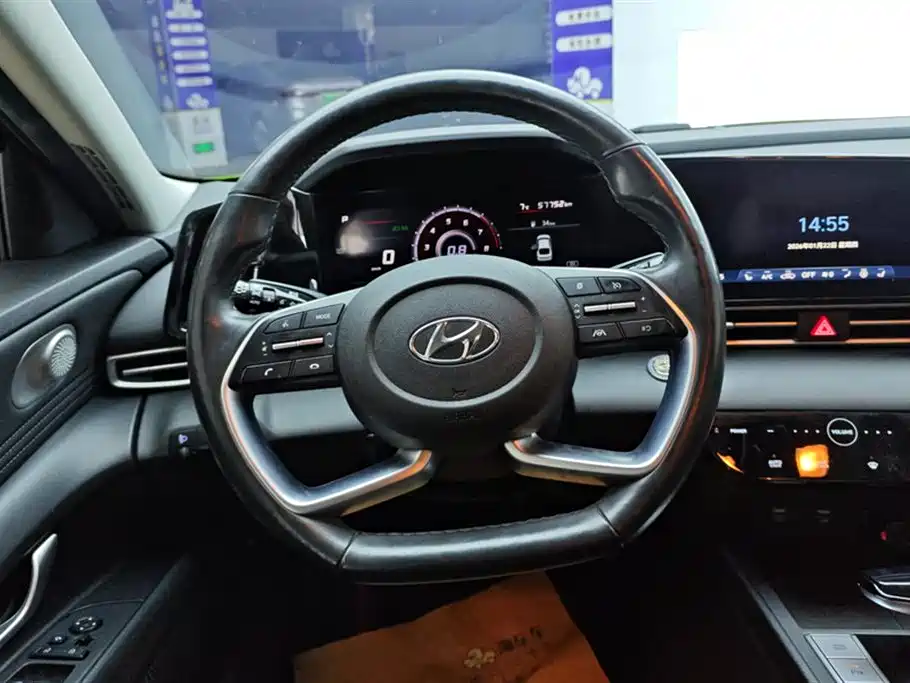 Hyundai Elantra 2021 — фото 15