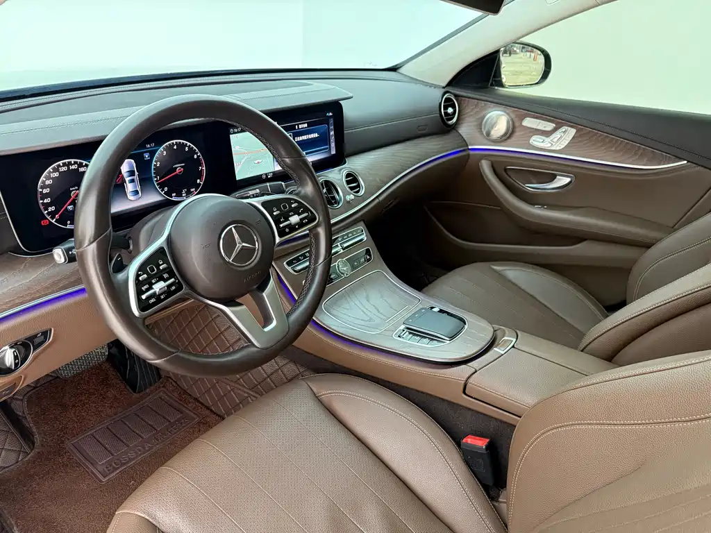 Mercedes-Benz E-Class 2020 — фото 13