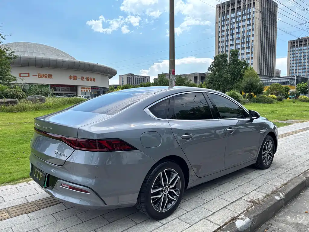 BYD Qin PLUS 2022 — фото 9