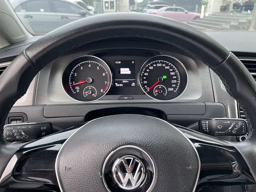 Volkswagen Golf 2016