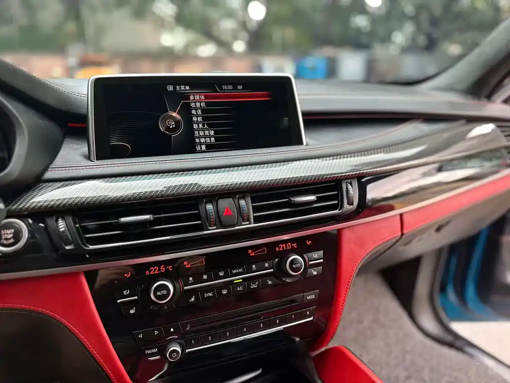 BMW X5 M 2017 — фото 15