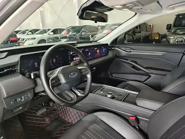 Ford Mondeo 2025