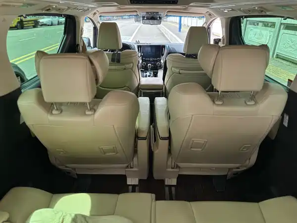 Toyota Alphard 2021