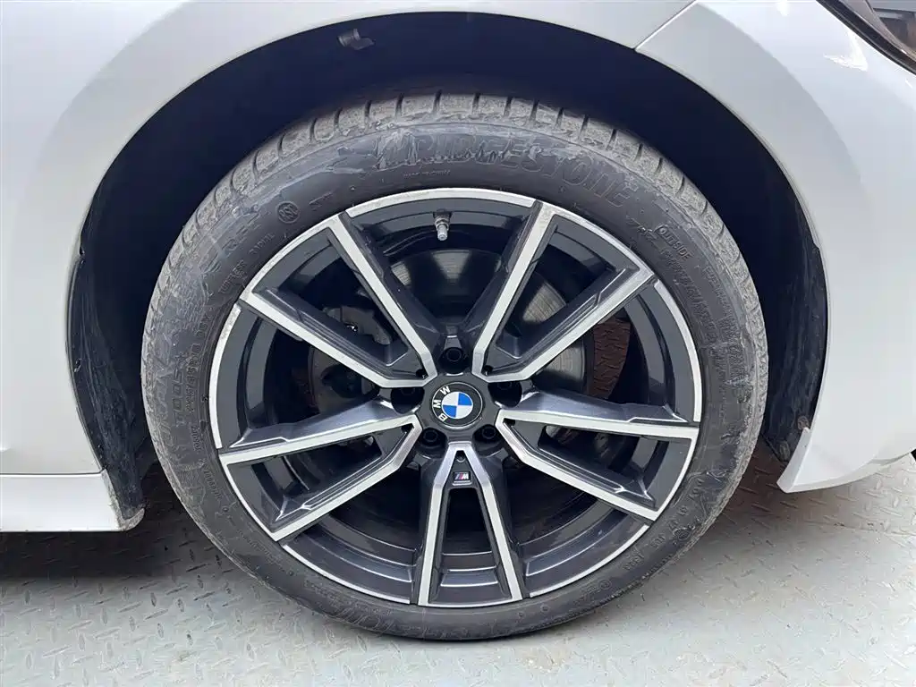 BMW 3 Series 2022 — фото 10