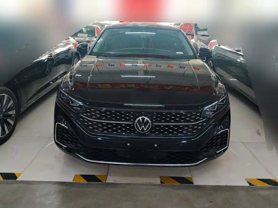 Volkswagen Passat 2022