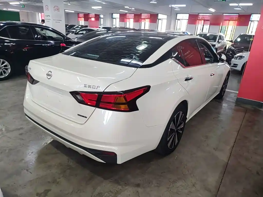 Nissan Teana 2021