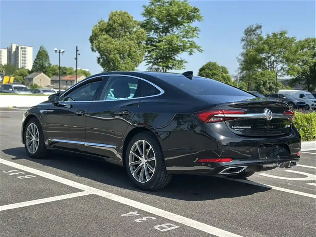 Buick LaCrosse 2022 — фото 11