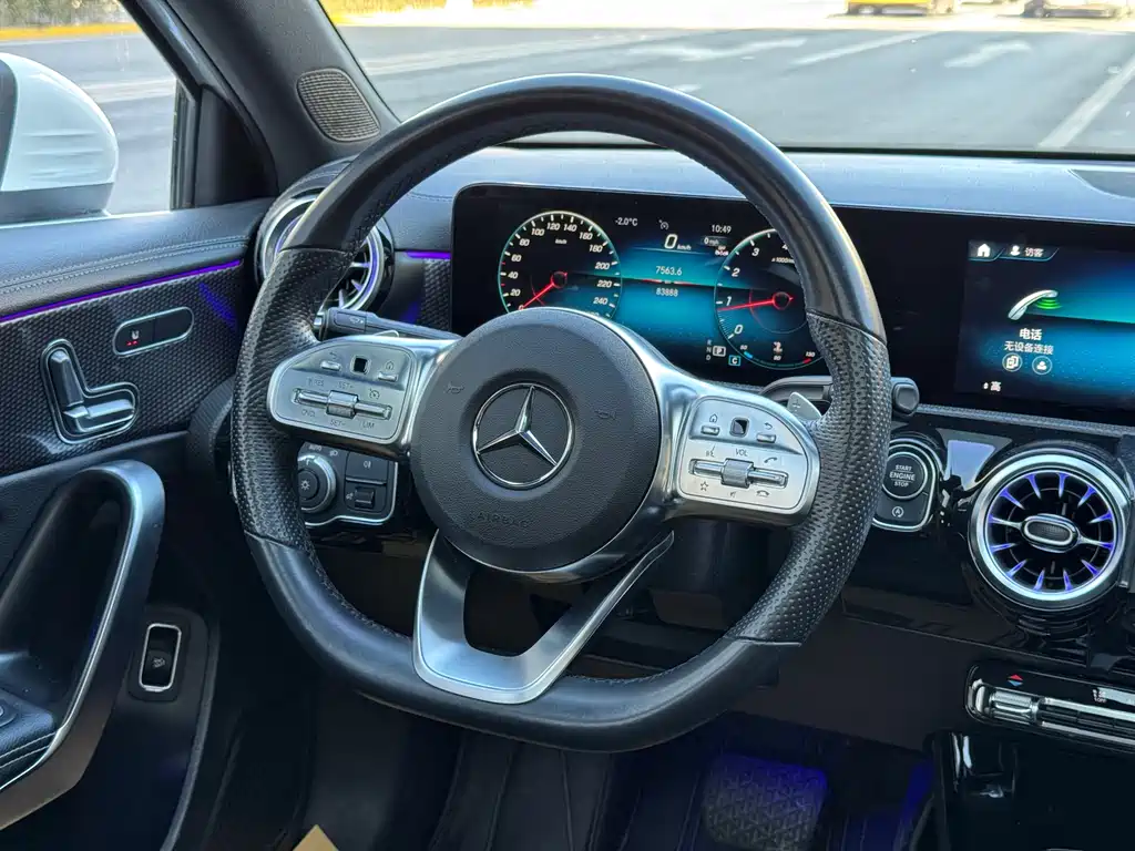 Mercedes-Benz A-Class 2023 — фото 8