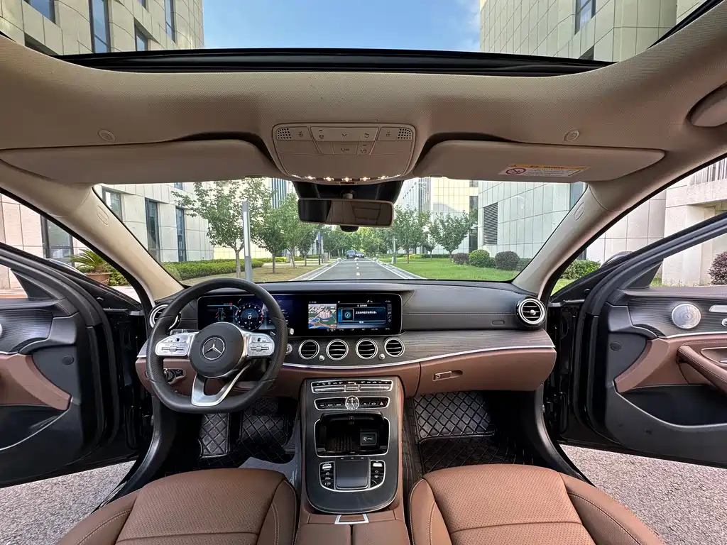 Mercedes-Benz E-Class 2020 — фото 16