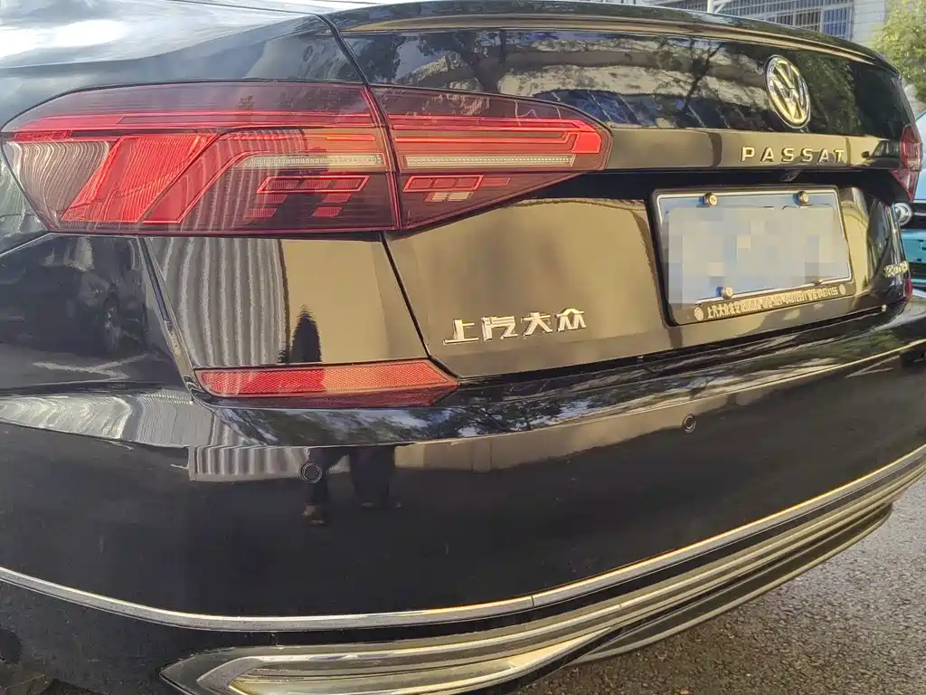 Volkswagen Passat 2019 — фото 12