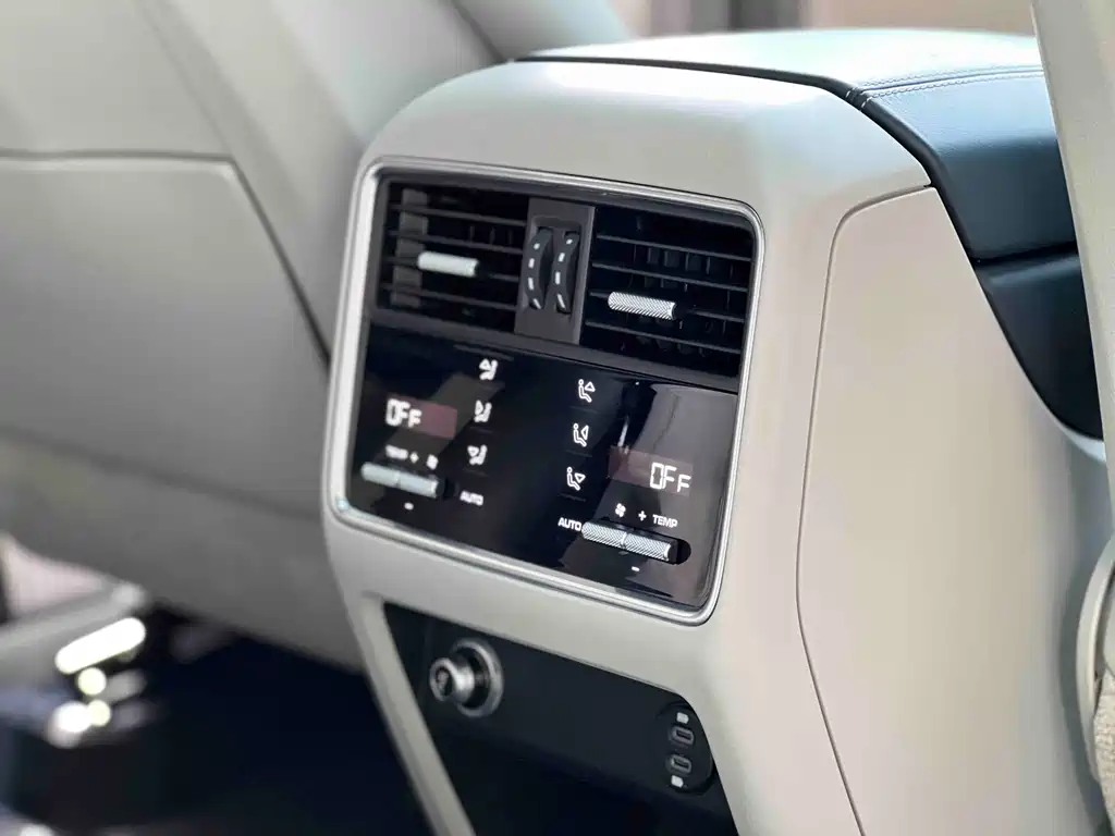 Porsche Cayenne 2022 — фото 10