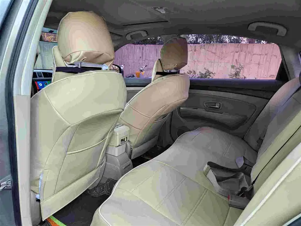 Nissan Sylphy 2010 — фото 11
