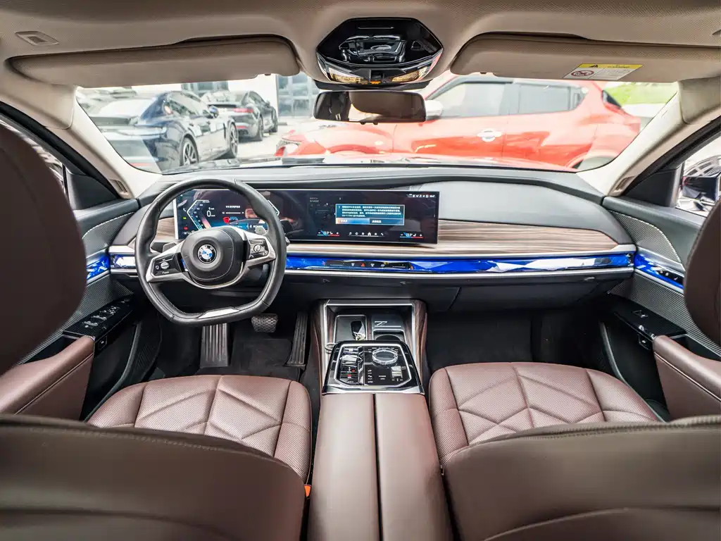 BMW 7 Series 2023 — фото 9