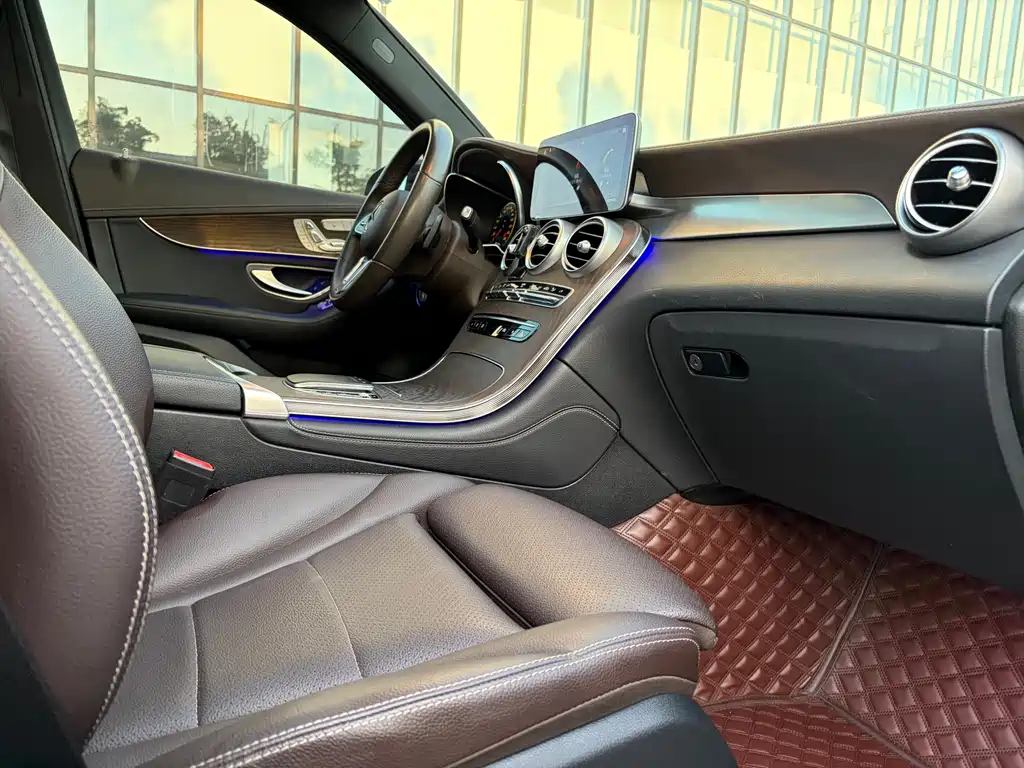 Mercedes-Benz GLC 2020 — фото 13