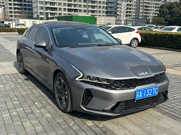 Kia K5 2023