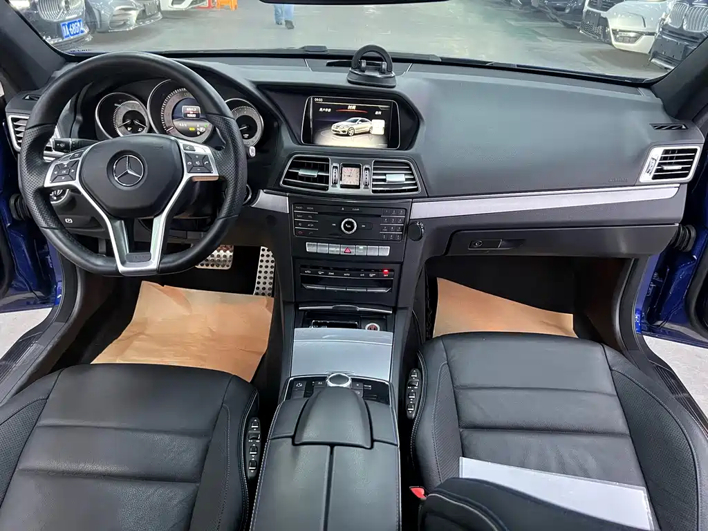 Mercedes-Benz E-Class 2017 — фото 11
