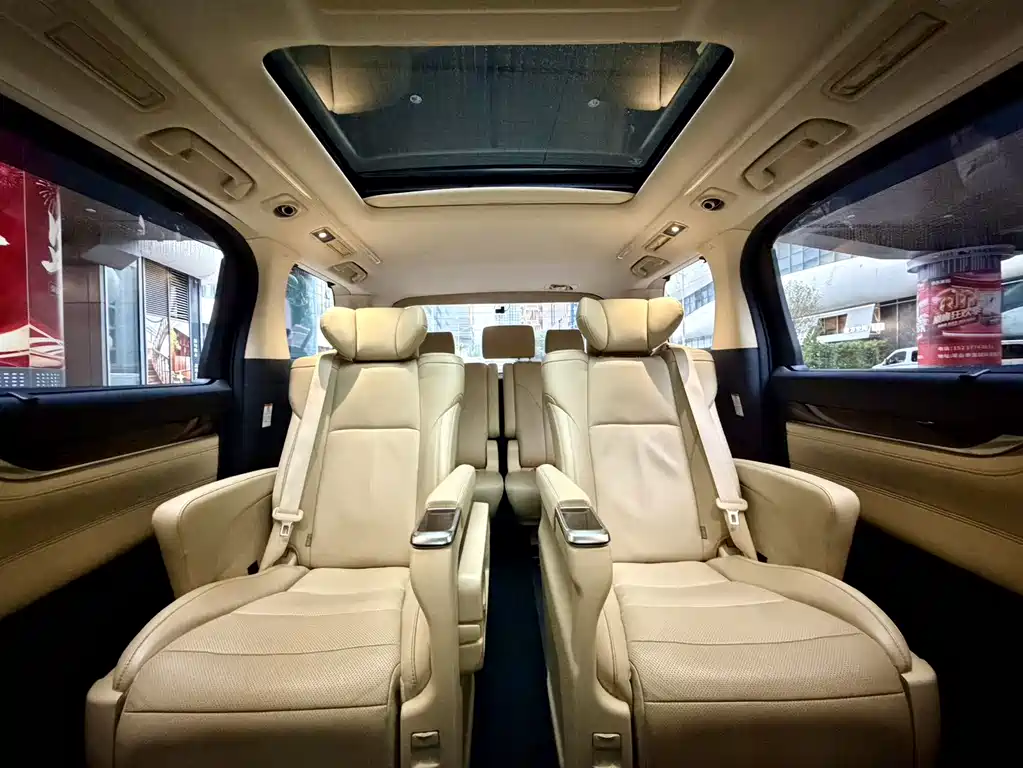 Toyota Alphard 2019 — фото 9