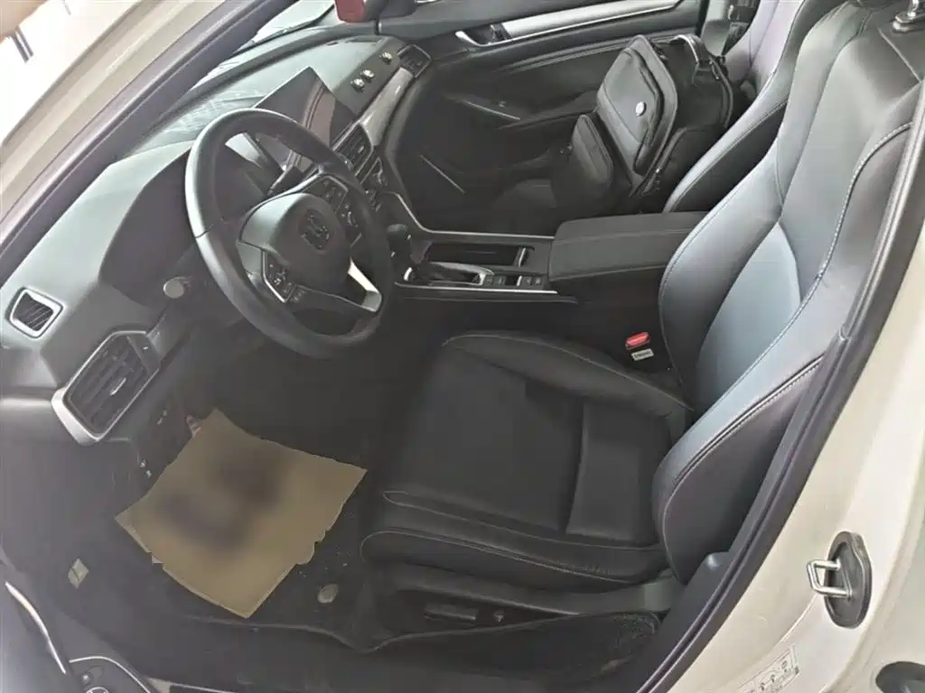 Honda Inspire 2023 — фото 15
