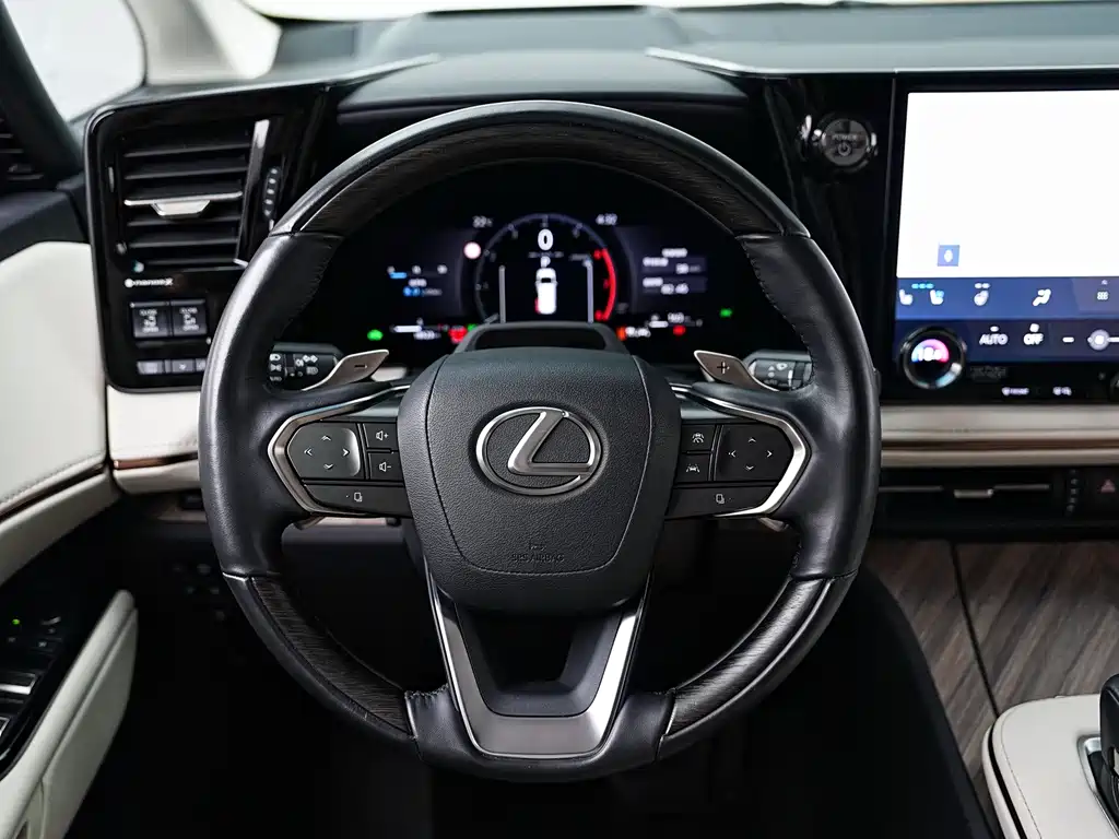 Lexus LM 2023 — фото 18
