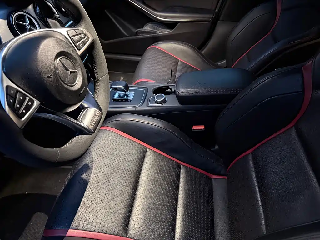 Mercedes-Benz GLA AMG 2015 — фото 6