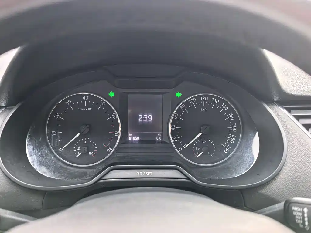 Skoda Octavia 2015 — фото 7