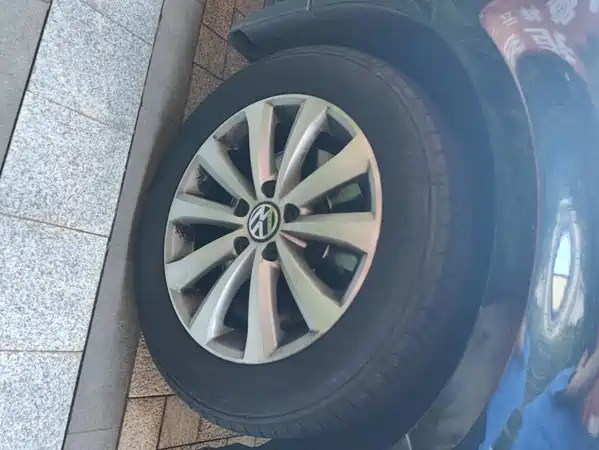 Volkswagen Magotan 2012