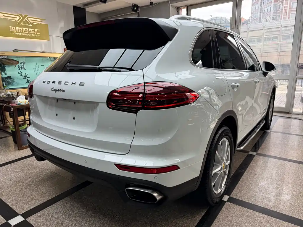 Porsche Cayenne 2015 — фото 5