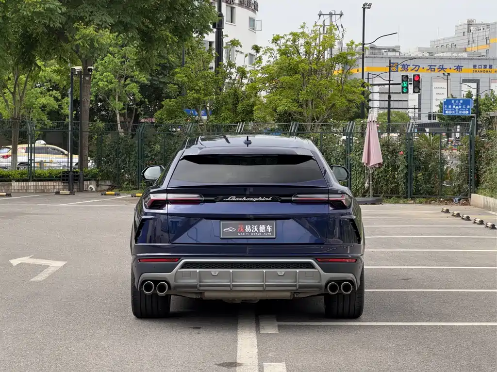 Lamborghini Urus 2020 — фото 4