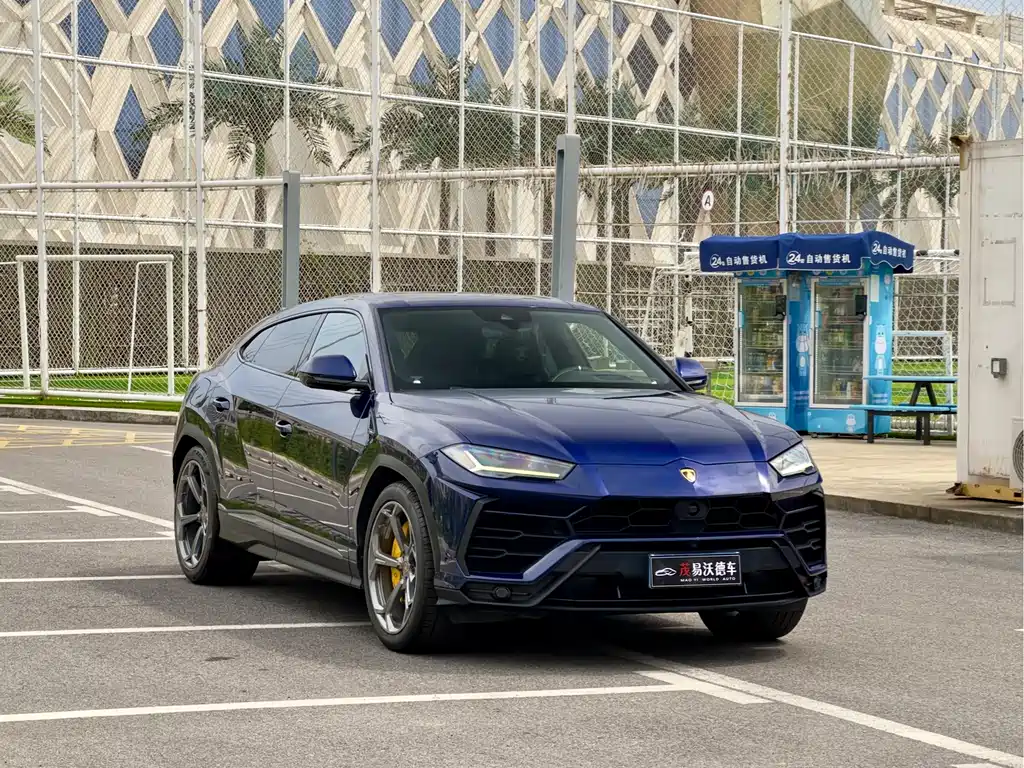 Lamborghini Urus 2020 — фото 3