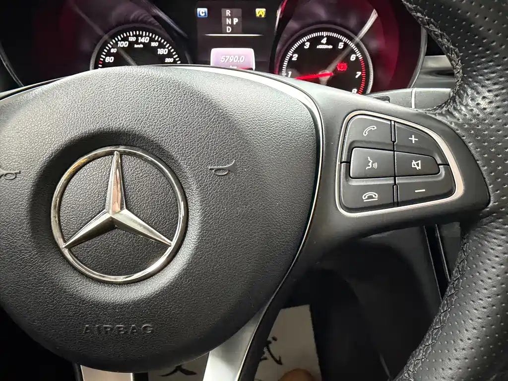 Mercedes-Benz C-Class 2018 — фото 17