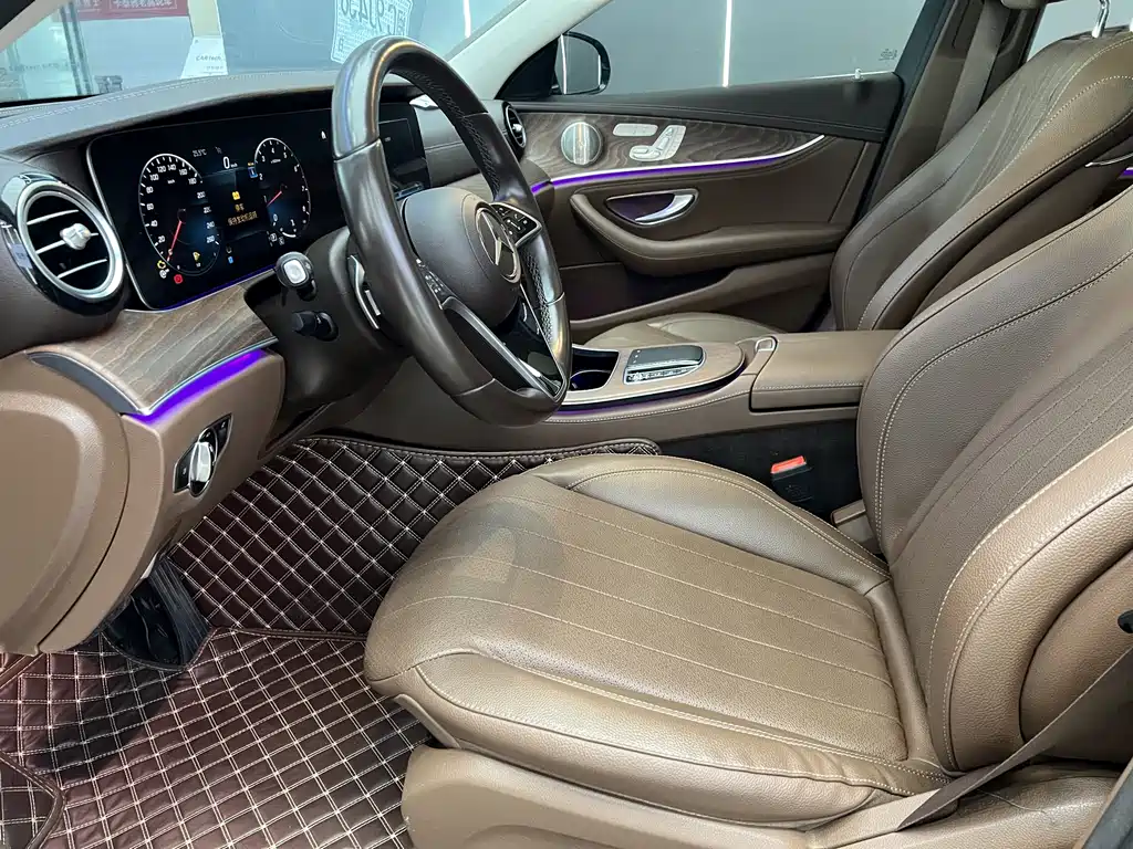 Mercedes-Benz E-Class 2023 — фото 4