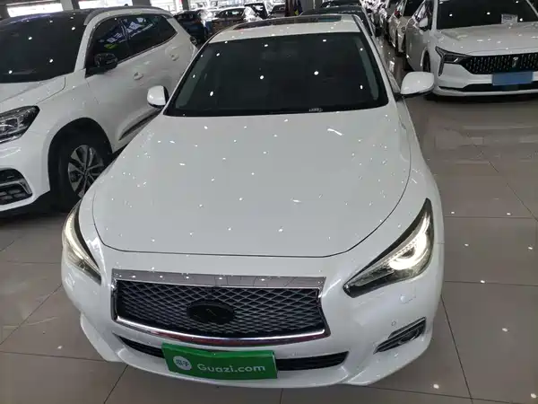 Infiniti Q50L 2015
