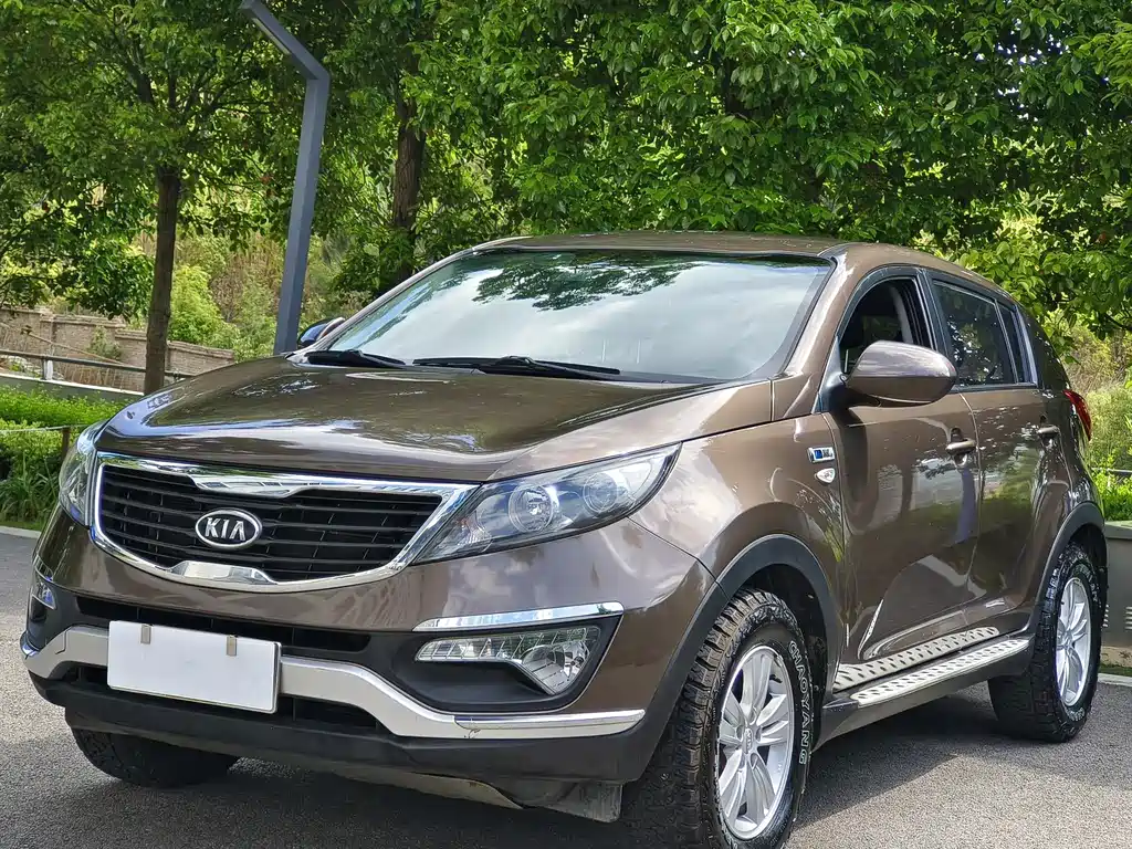 Kia Sportage 2012 — фото 1