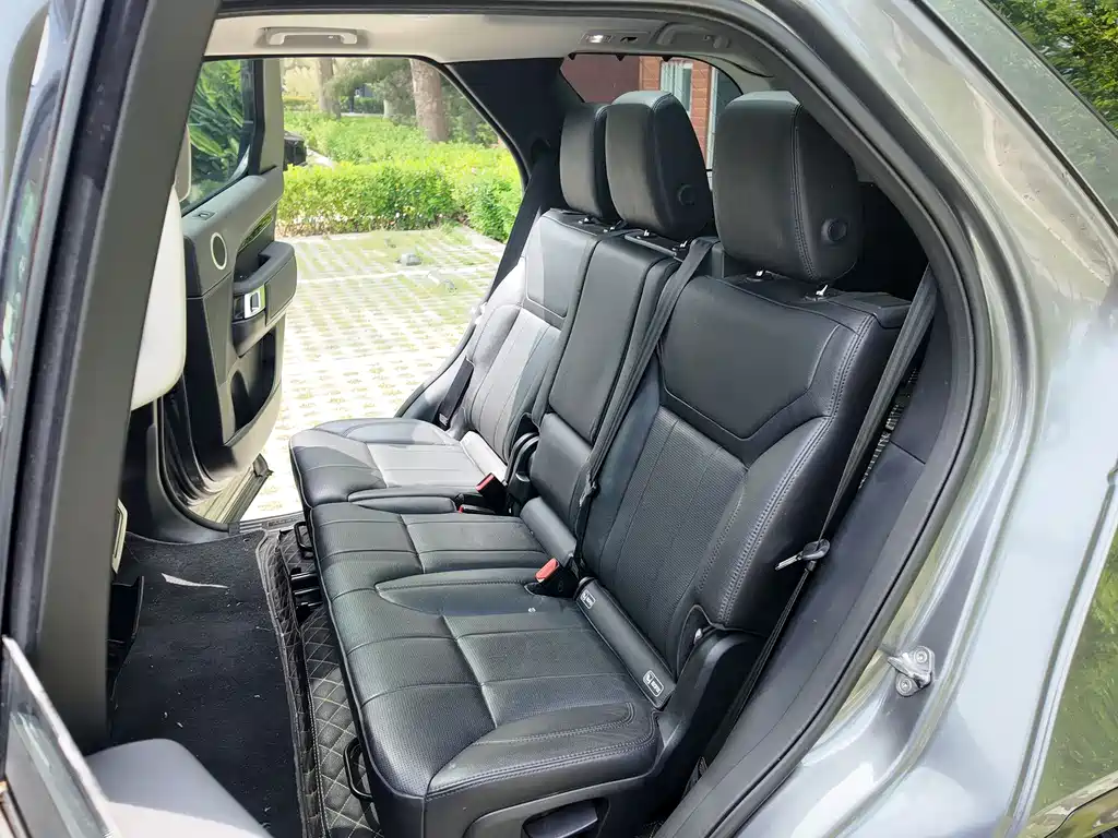 Land Rover Discovery 2018 — фото 10