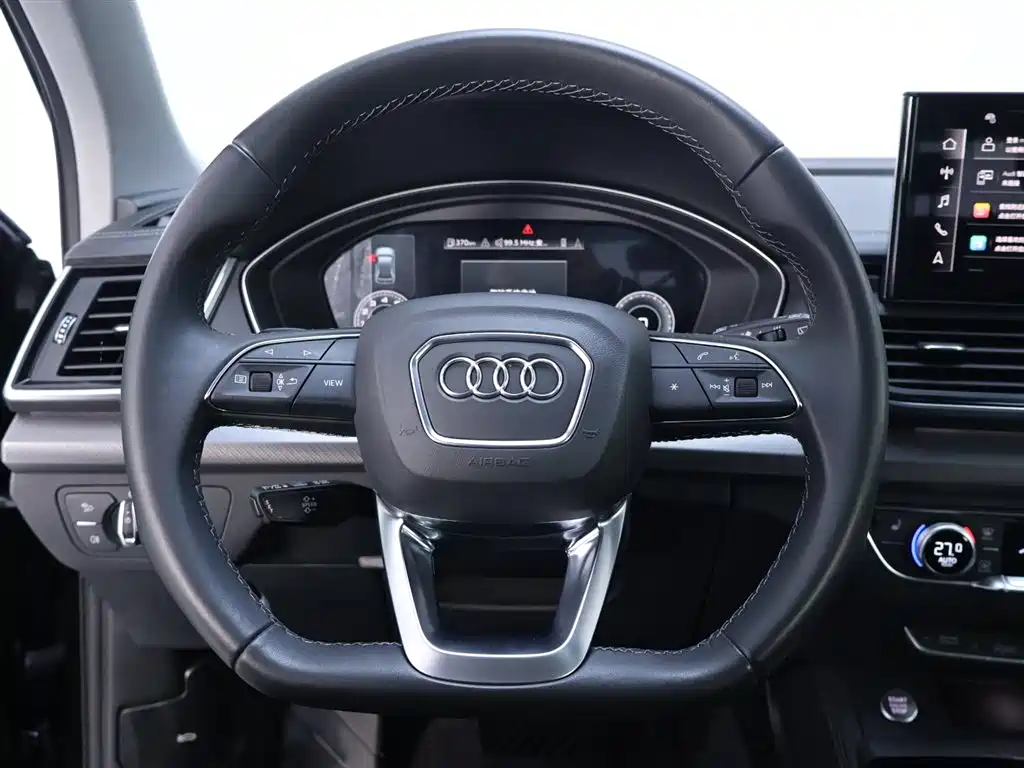 Audi Q5L 2023 — фото 16