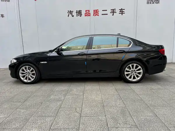 BMW 5 Series 2012