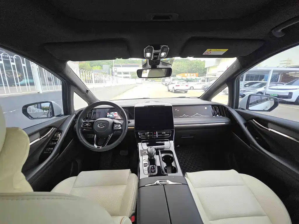 GAC Motor Trumpchi M8 2023 — фото 11