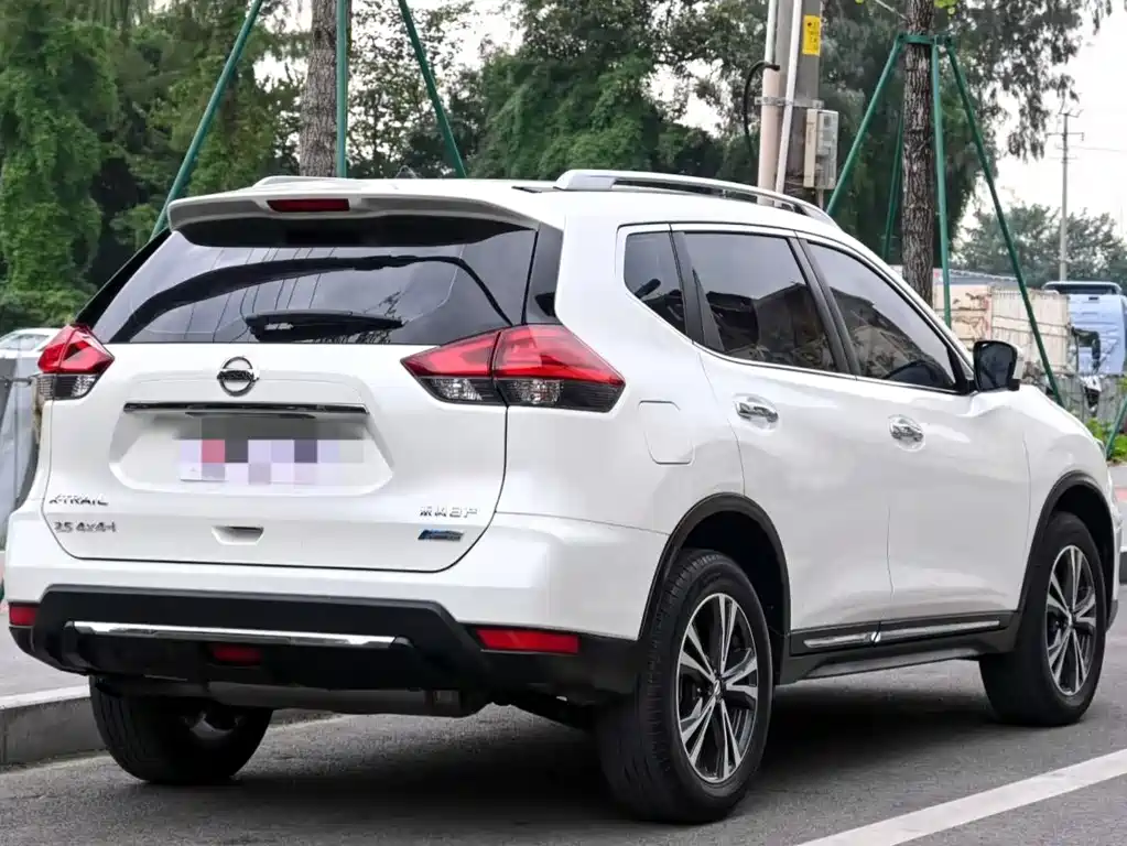 Nissan X-Trail 2018 — фото 2