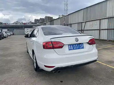Volkswagen Sagitar 2013