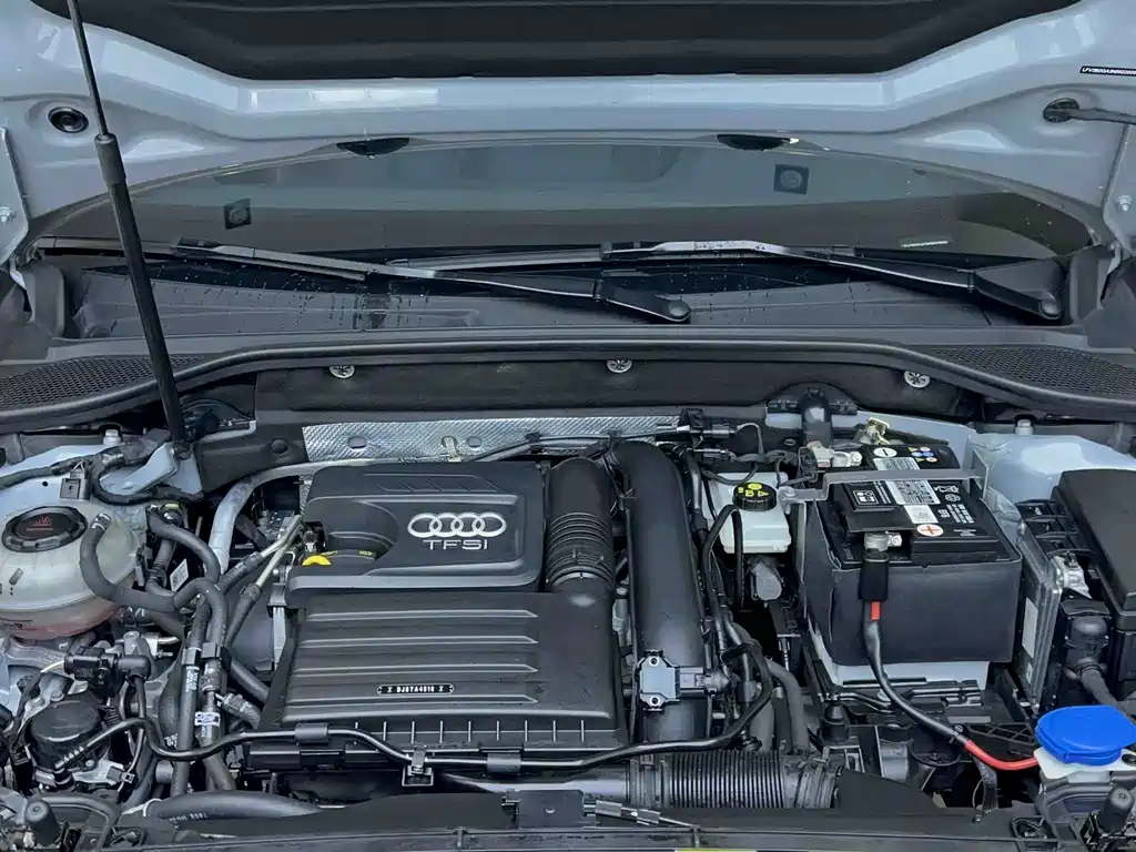 Audi Q2L 2023 — фото 19