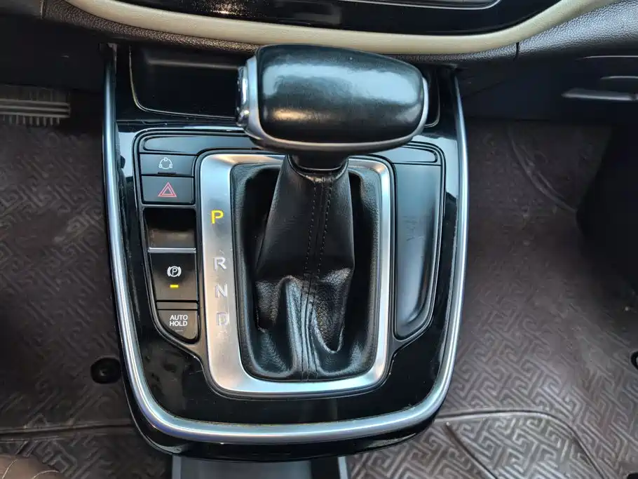 GAC Trumpchi M6 2020 — фото 16