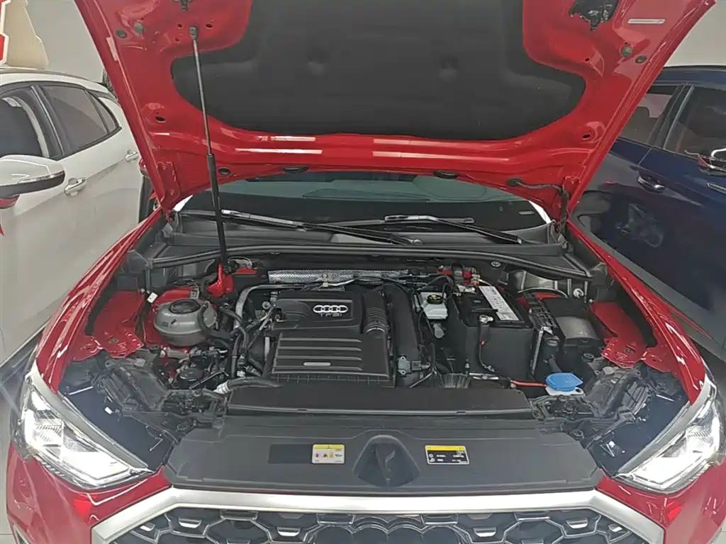 Audi Q3 Sportback 2021 — фото 20