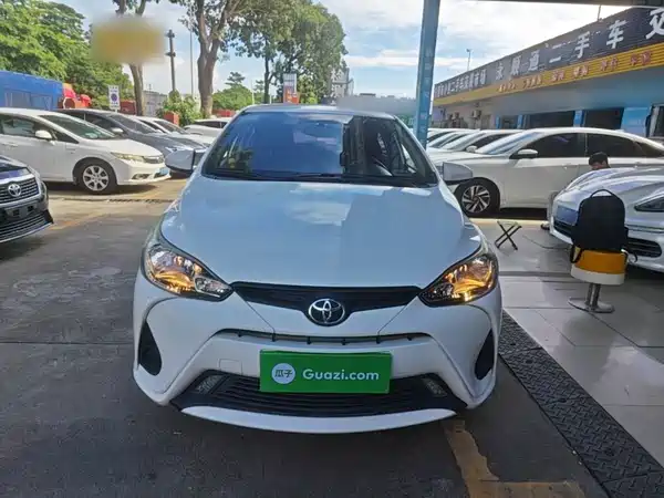 Toyota Yaris L 2019