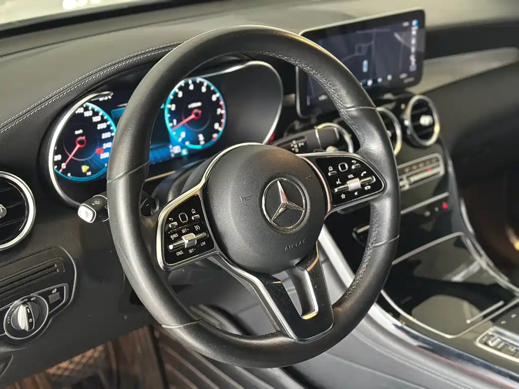 Mercedes-Benz GLC Coupe 2020 — фото 6