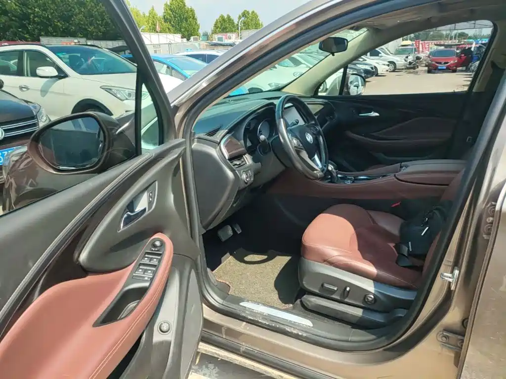 Buick Envision Plus 2017 — фото 16