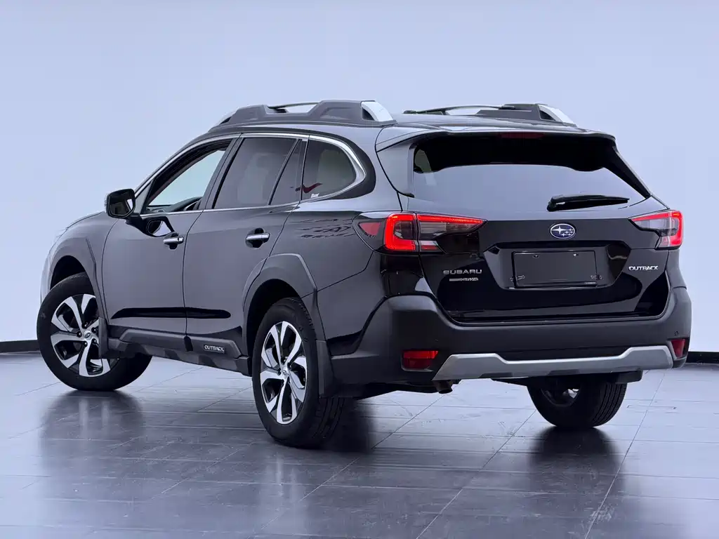 Subaru Outback 2021 — фото 13