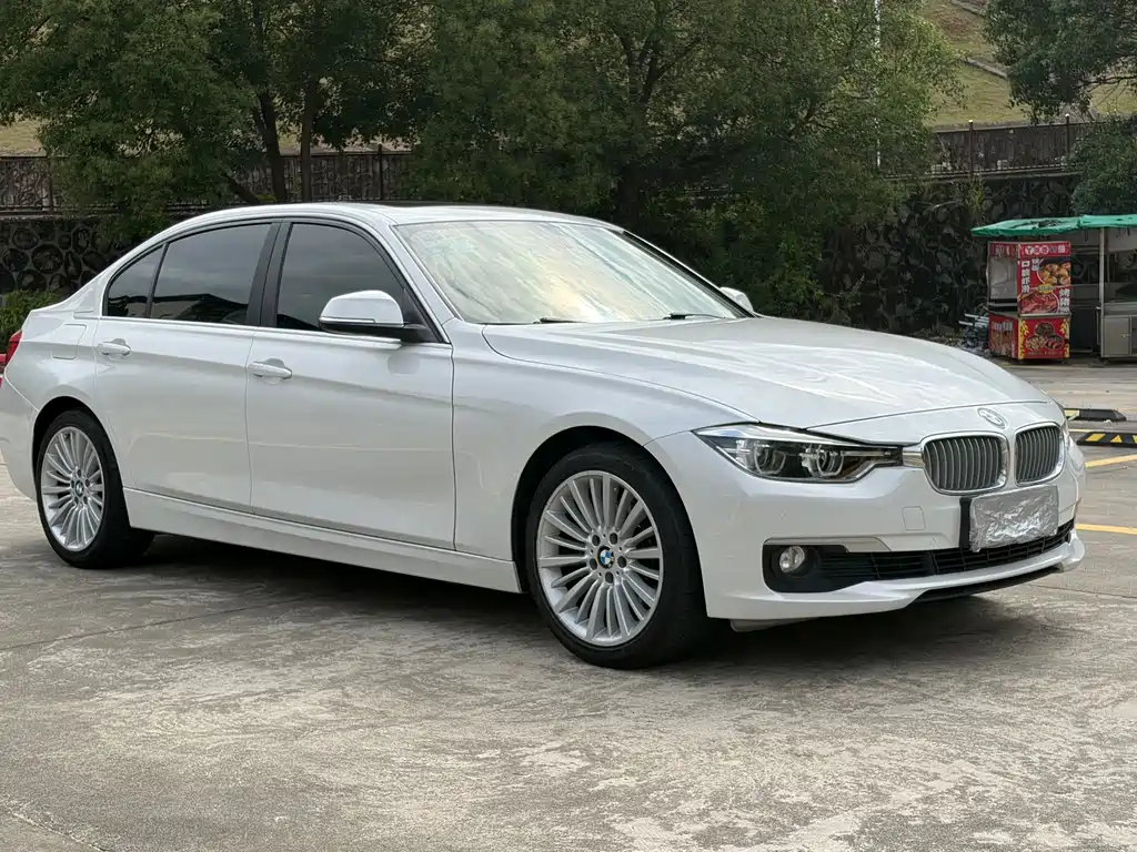 BMW 3 Series 2018 — фото 3