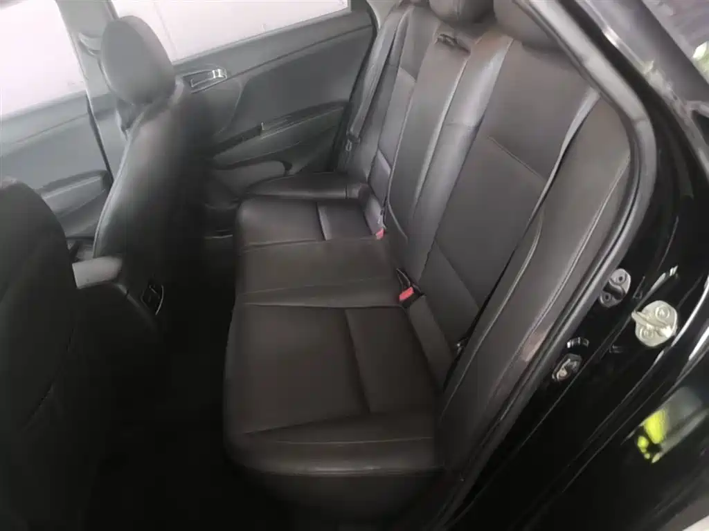 Hyundai Mistra 2014 — фото 17